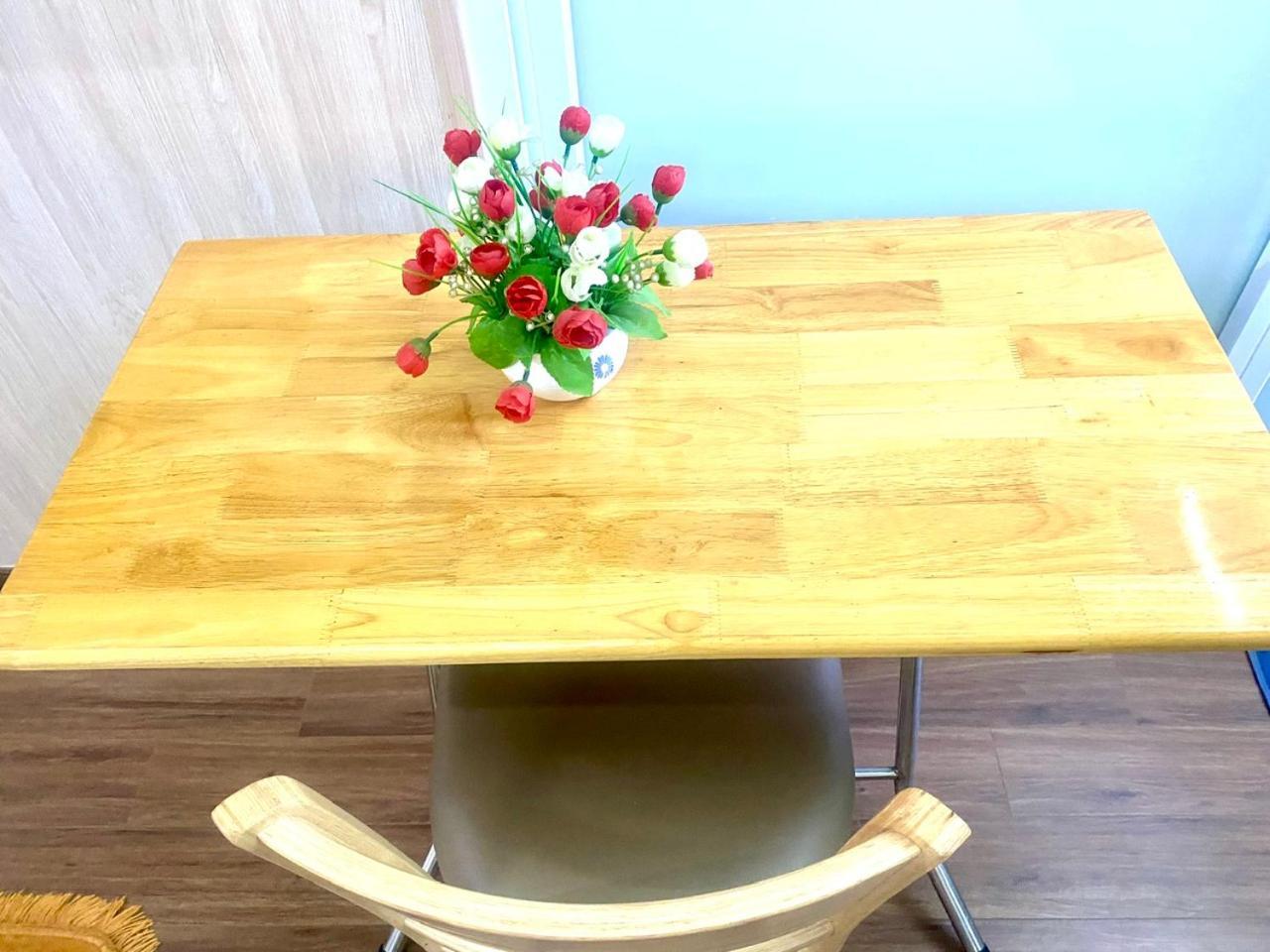 Cozy Homestay With Large Bed, Private Bathroom, Large Balcony 河内 外观 照片